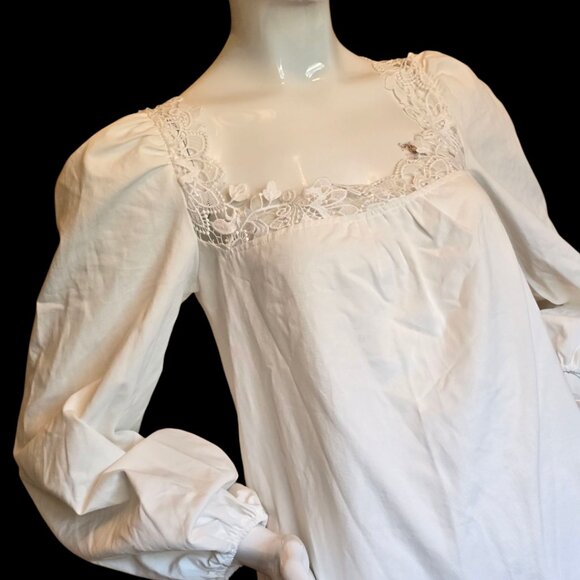 White Cotton FASHION NOVA Ruffled Smock Mini Dress sz XS - Picture 3 of 9